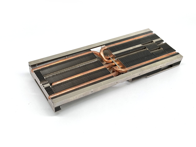 Dual-Fan Enhanced Heat Sink for Gaming Devices